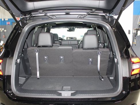 New 2026 Honda Pilot Black Edition image 16