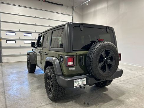 Used 2021 Jeep Wrangler Unlimited Sport image 8