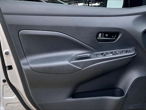 Used 2020 Nissan Versa S image 23