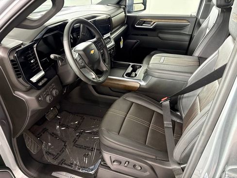 New 2026 Chevrolet Silverado 3500 High Country w/ High Country Premium Package AWD/4WD image 34