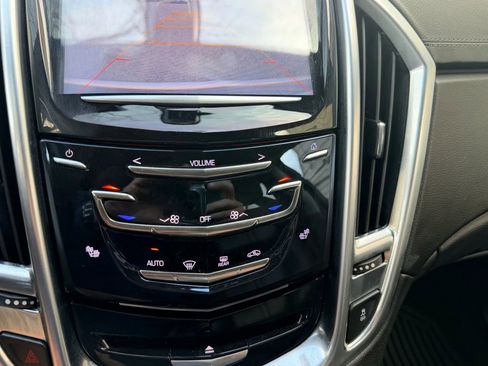 Used 2016 Cadillac SRX Luxury image 10