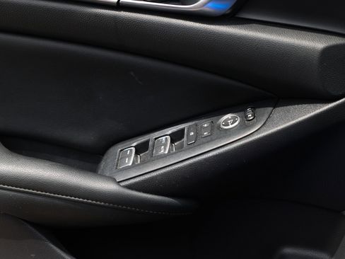 Used 2021 Honda Accord Sport image 44