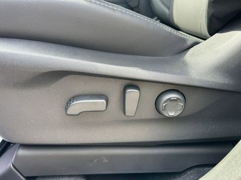 New 2025 Subaru Ascent Limited image 14