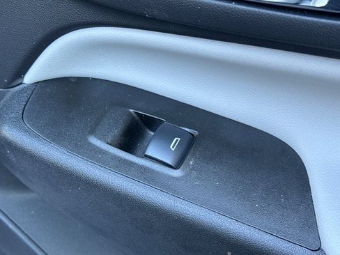 Used 2024 Chevrolet Equinox LS w/ LS Convenience Package FWD image 22