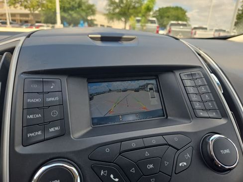 Used 2017 Ford Edge SEL FWD image 26