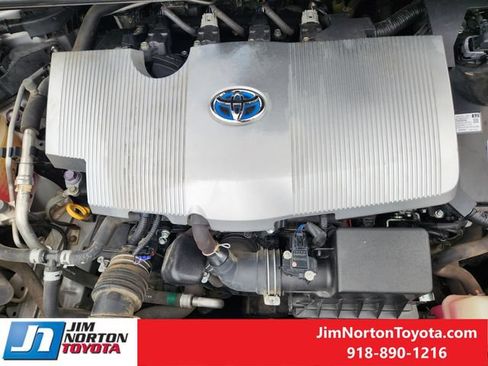 Used 2018 Toyota Prius Two w/ Prius Two Safety Plus Package FWD image 31