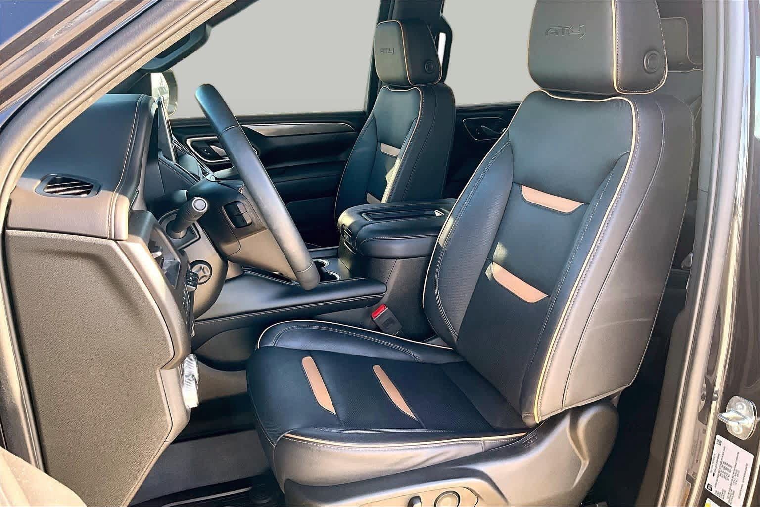 Used 2023 GMC Yukon AT4 w/ AT4 Premium Plus Package AWD/4WD image 8