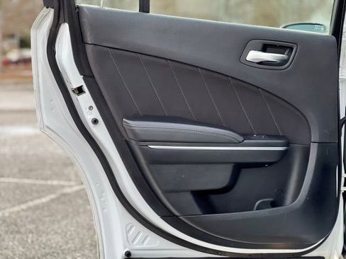 Used 2018 Dodge Charger R/T image 15