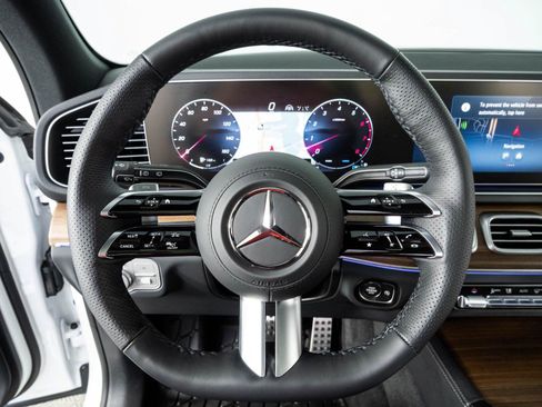 Used 2026 Mercedes-Benz GLE 450 4MATIC image 9