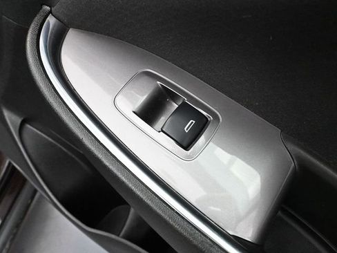 Used 2021 Chevrolet Malibu LT image 42