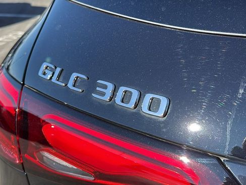 Certified 2025 Mercedes-Benz GLC 300 image 11