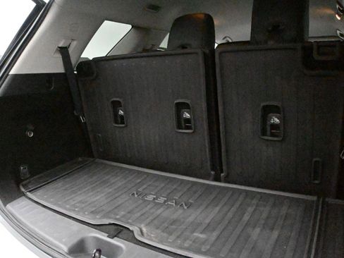 Used 2022 Nissan Pathfinder SL w/ SL Black Package image 20