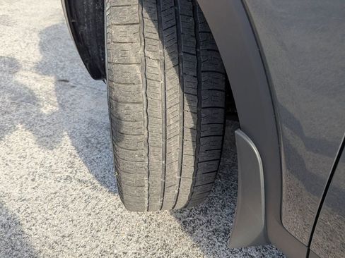 Used 2020 Kia Sorento S image 32