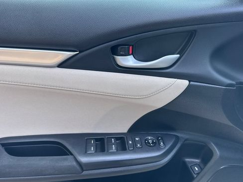 Used 2016 Honda Civic EX-T image 11