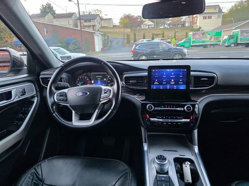 Used 2022 Ford Explorer Limited w/ Hybrid Equipment Group 310A image 23