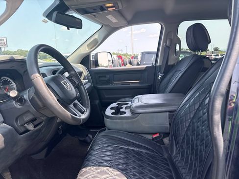 Used 2015 RAM 2500 Tradesman w/ Chrome Appearance Group AWD/4WD image 11