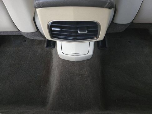 Used 2016 Lincoln MKZ image 31