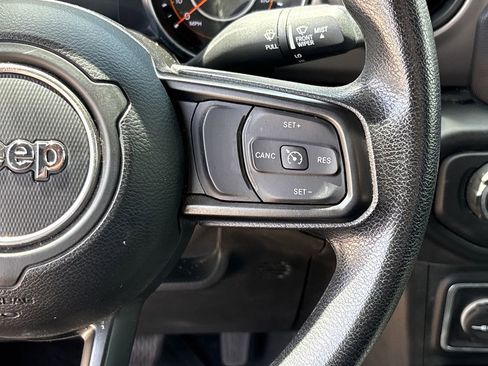 Used 2020 Jeep Gladiator Sport AWD/4WD image 20
