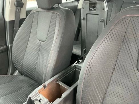 Used 2015 Chevrolet Equinox LS image 30