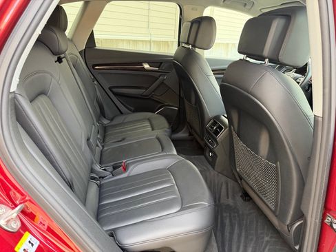 Used 2019 Audi Q5 2.0T Premium AWD/4WD image 25