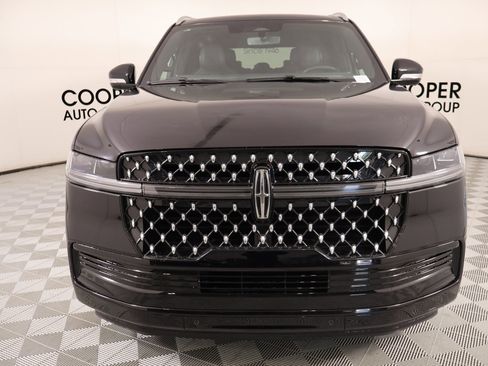 New 2026 Lincoln Navigator Black Label AWD/4WD image 10