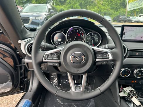 New 2026 MAZDA MX-5 Miata Grand Touring RWD image 17