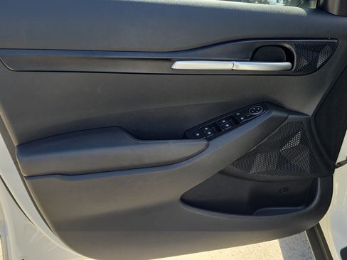 Certified 2021 Kia Seltos LX image 17