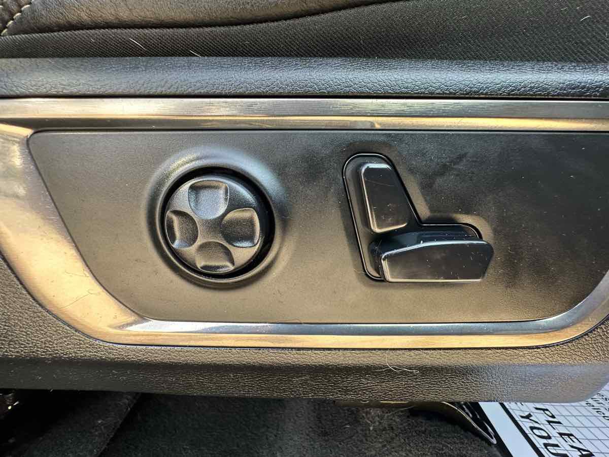 Used 2020 RAM 1500 Limited AWD/4WD image 25