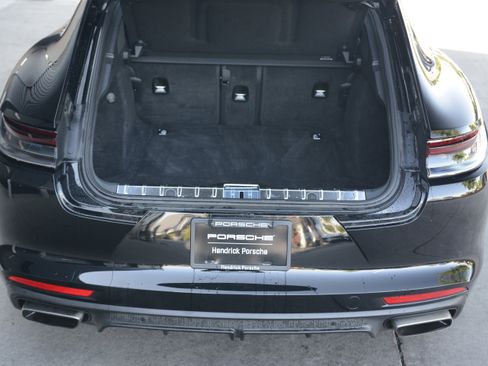 Certified 2023 Porsche Panamera image 38