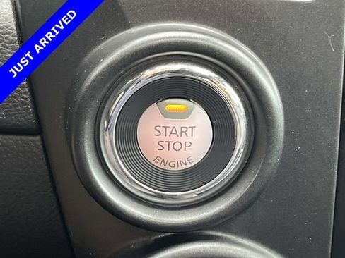 Used 2021 Nissan Titan PRO-4X w/ Pro-4x Convenience Package AWD/4WD image 38