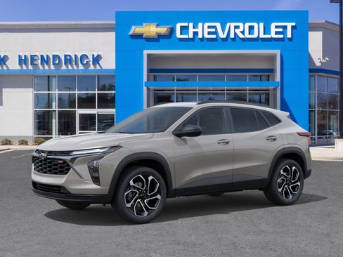 New 2026 Chevrolet Trax RS FWD image 3