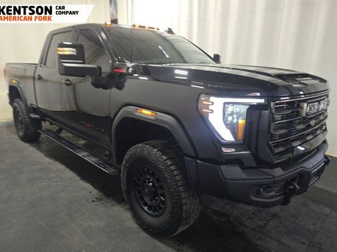 Used 2025 GMC Sierra 2500 AT4X w/ AT4X AEV Edition AWD/4WD image 4