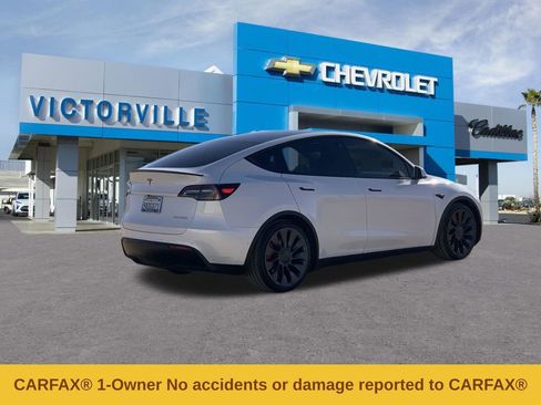 Used 2022 Tesla Model Y Performance image 4