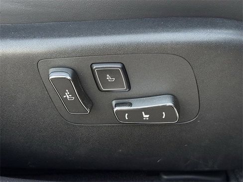 Used 2017 Lexus LS 460 L image 30