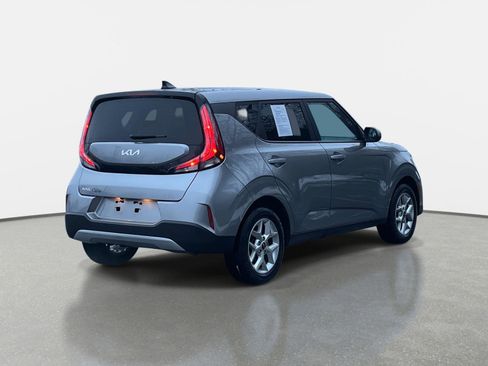 Used 2024 Kia Soul LX w/ Option Group 015 image 5