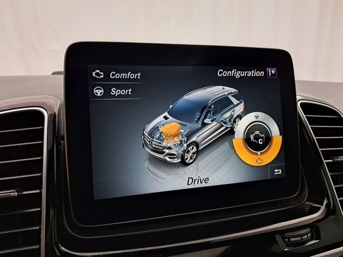 Used 2016 Mercedes-Benz GLE 350 4MATIC SUV Premium image 26