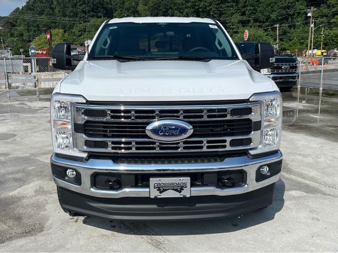 New 2026 Ford F250 XLT w/ FX4 Off-Road Package AWD/4WD image 6