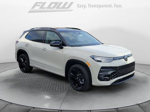 New 2026 Volkswagen Tiguan SE R-Line image 1