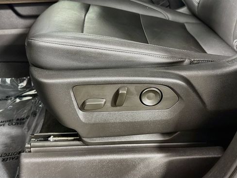 Used 2022 Chevrolet Silverado 1500 RST w/ All Star Edition Plus AWD/4WD image 16
