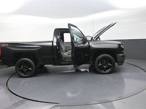 Used 2018 Chevrolet Silverado 1500 W/T w/ Black Out Edition image 32