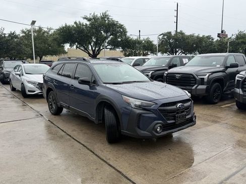 Used 2023 Subaru Outback Onyx Edition AWD/4WD image 3