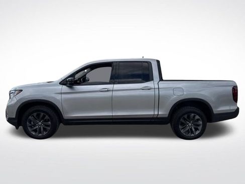 Used 2024 Honda Ridgeline Sport image 8