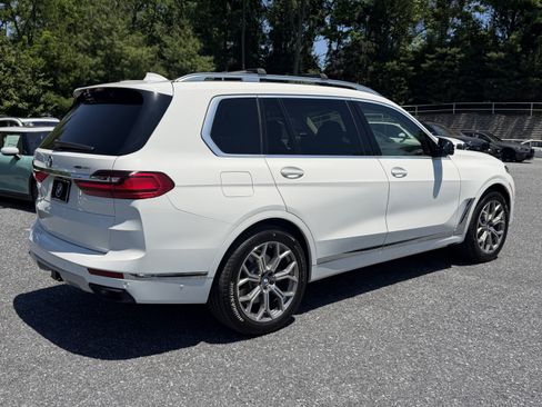 Used 2021 BMW X7 xDrive40i w/ Premium Package AWD/4WD image 4