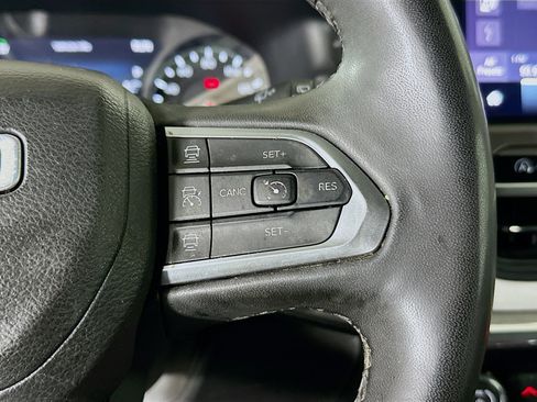 Used 2023 Jeep Compass Limited AWD/4WD image 17