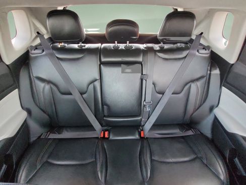 Used 2022 Jeep Compass Limited AWD/4WD image 19