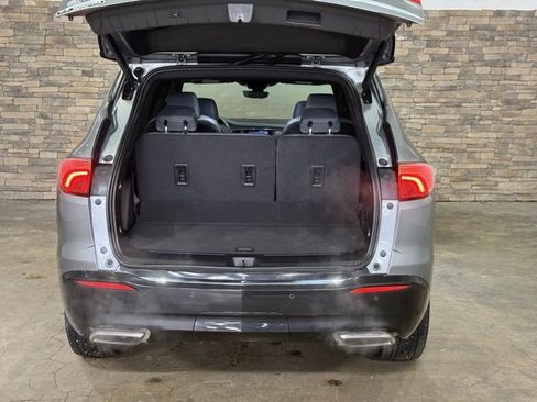 Used 2024 Buick Enclave Premium w/ Experience Buick Package image 8