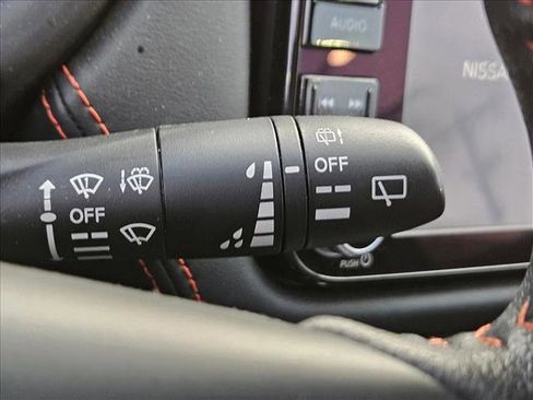 Used 2023 Nissan Kicks SR w/ SR Premium Package image 15