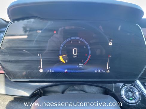 Used 2024 Chevrolet Trax RS w/ Sunroof Package image 20