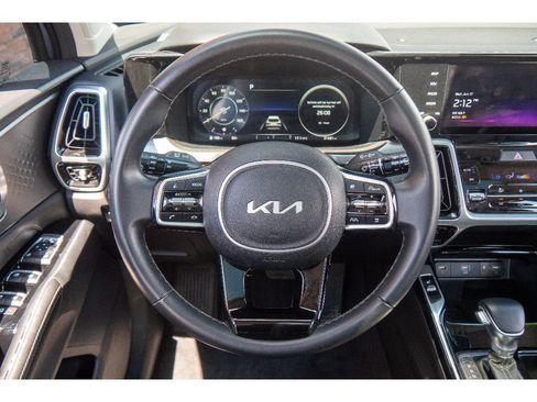 Used 2023 Kia Sorento SX AWD/4WD image 23