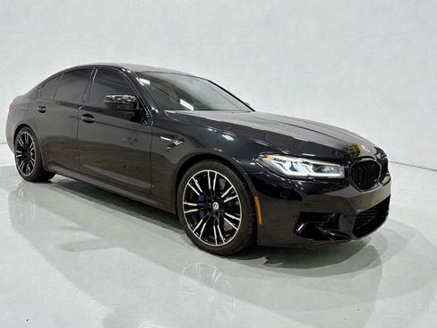Used 2023 BMW M5 image 12